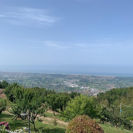 La Terrazza Sulla Versilia Пьетразанта Экстерьер фото