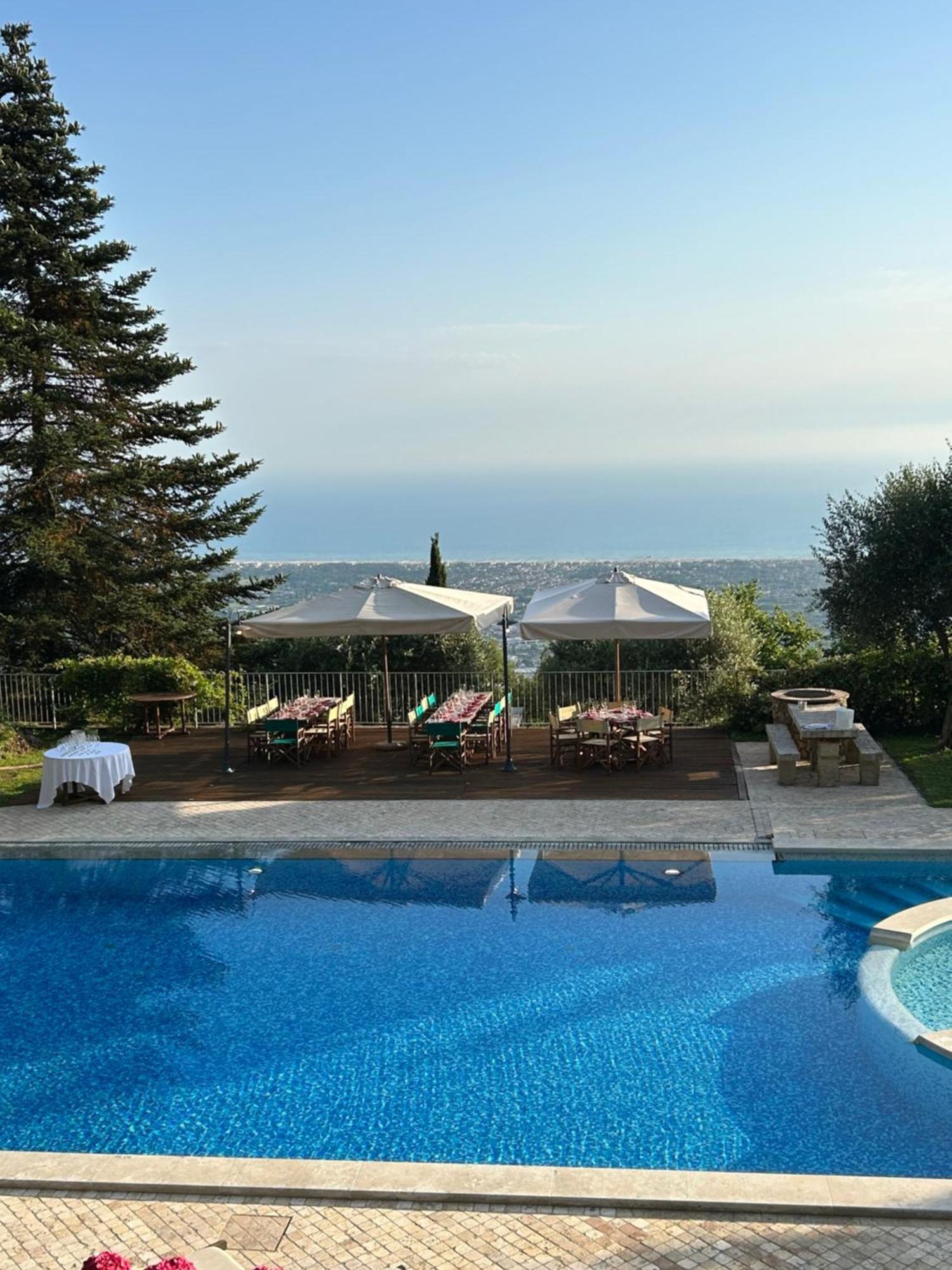 La Terrazza Sulla Versilia Пьетразанта Экстерьер фото